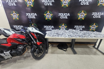 Civil entra em confronto com traficantes durante operação na Baixada