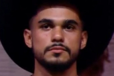 João Gabriel deixa quarto do líder e briga com João Pedro: 'Comigo você não fala'