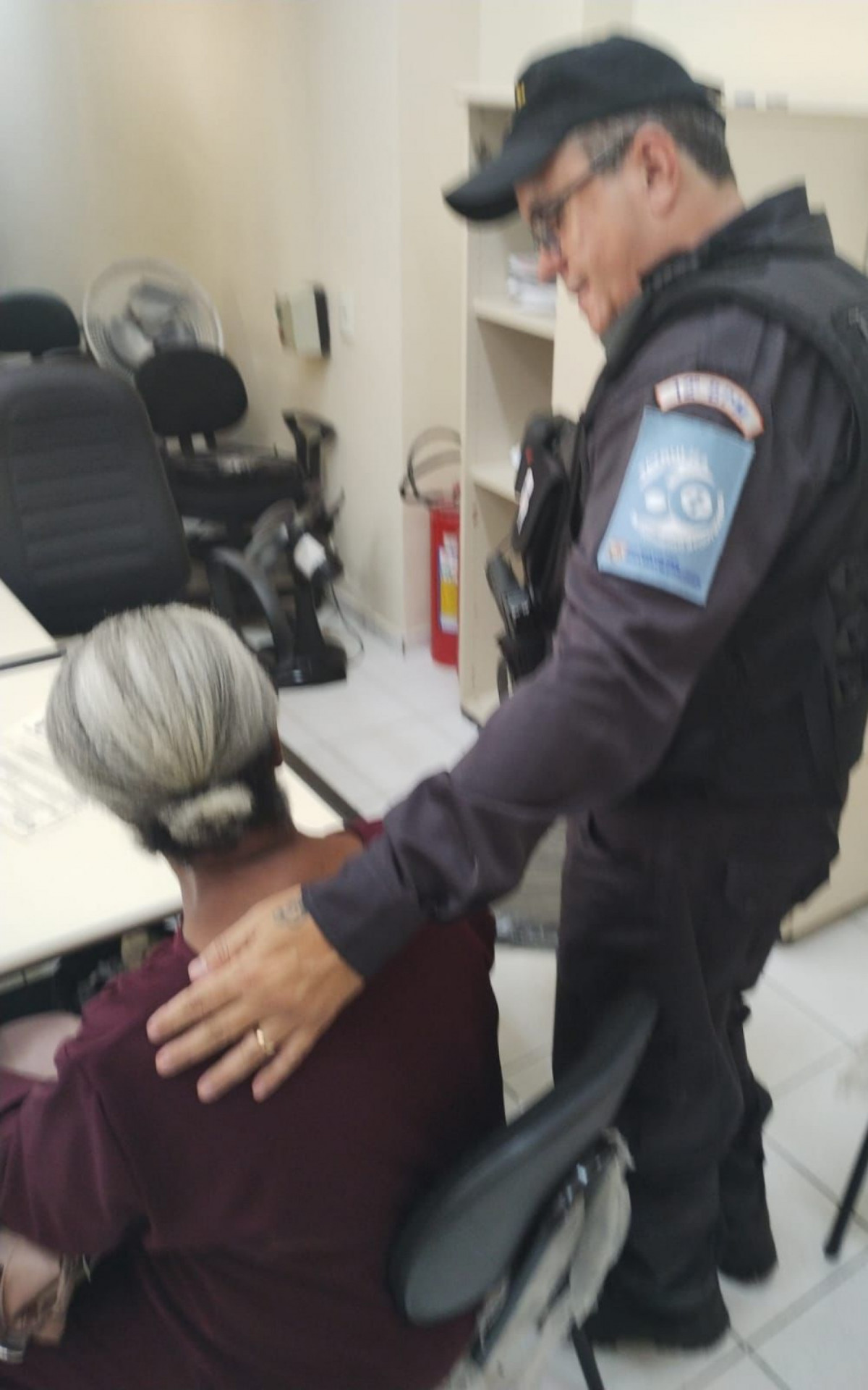 A v&iacute;tima acionou a Pol&iacute;cia Militar depois que o neto invadiu sua casa - Reprodu&ccedil;&atilde;o