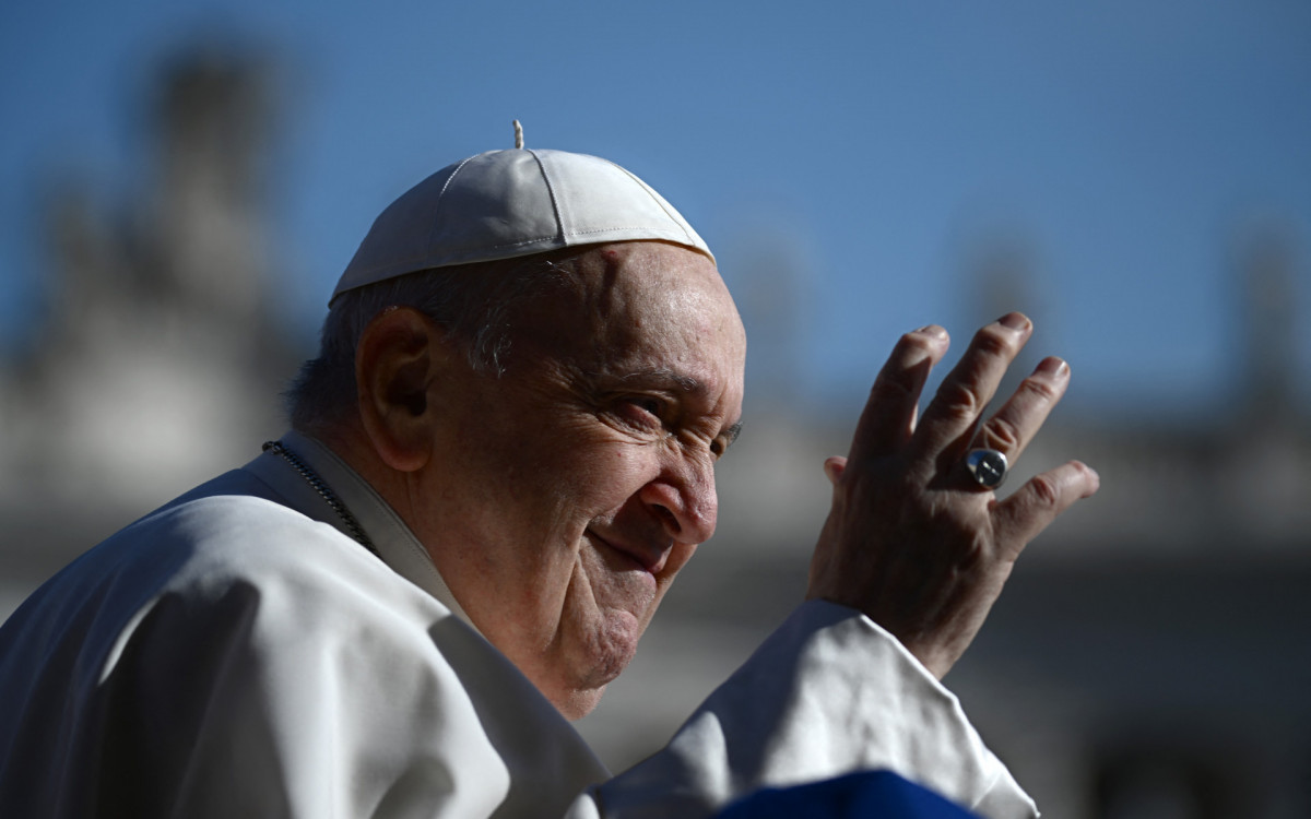 Papa Francisco, de 88 anos, está internado desde o dia 14 de fevereiro para tratar uma pneumonia - AFP