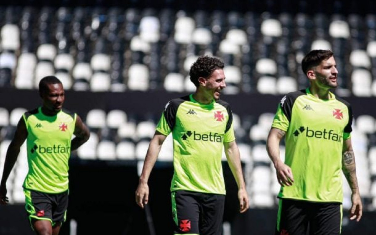 Loide treina pela primeira vez, mas Tch&ecirc; Tch&ecirc; &eacute; d&uacute;vida no Vasco