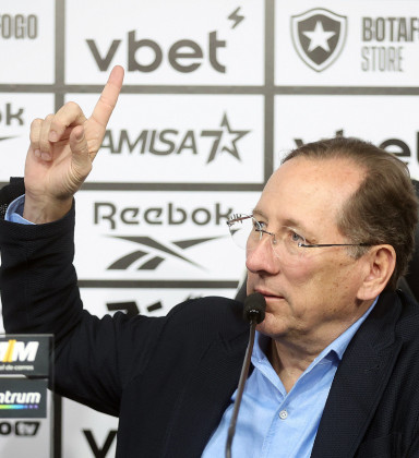 Tribunal Arbitral afasta John Textor do comando da SAF do Botafogo