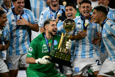 Jornal argentino celebra título do Racing em cima do Botafogo: Podia ser goleada'