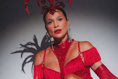 Flávia Alessandra estreia como musa do Salgueiro aos 50 anos: 'Vivendo com emoção, energia e gratidão'