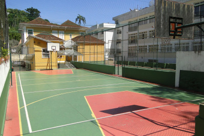 MPRJ apura episódio de bullying e automutilação em escola em Petrópolis