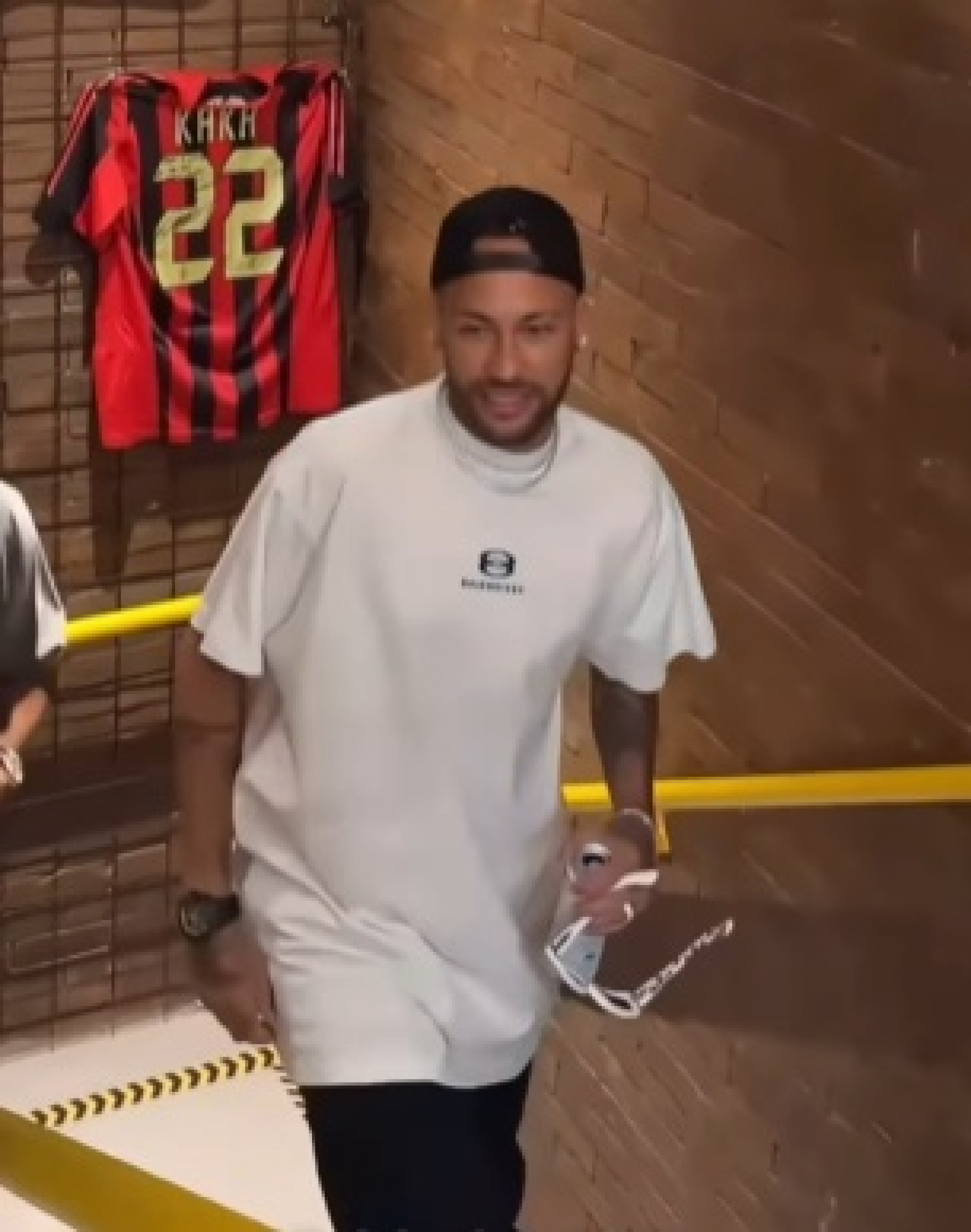 Look utilizado por Neymar no \'Podpah\' custou mais de R$ 6 milhões