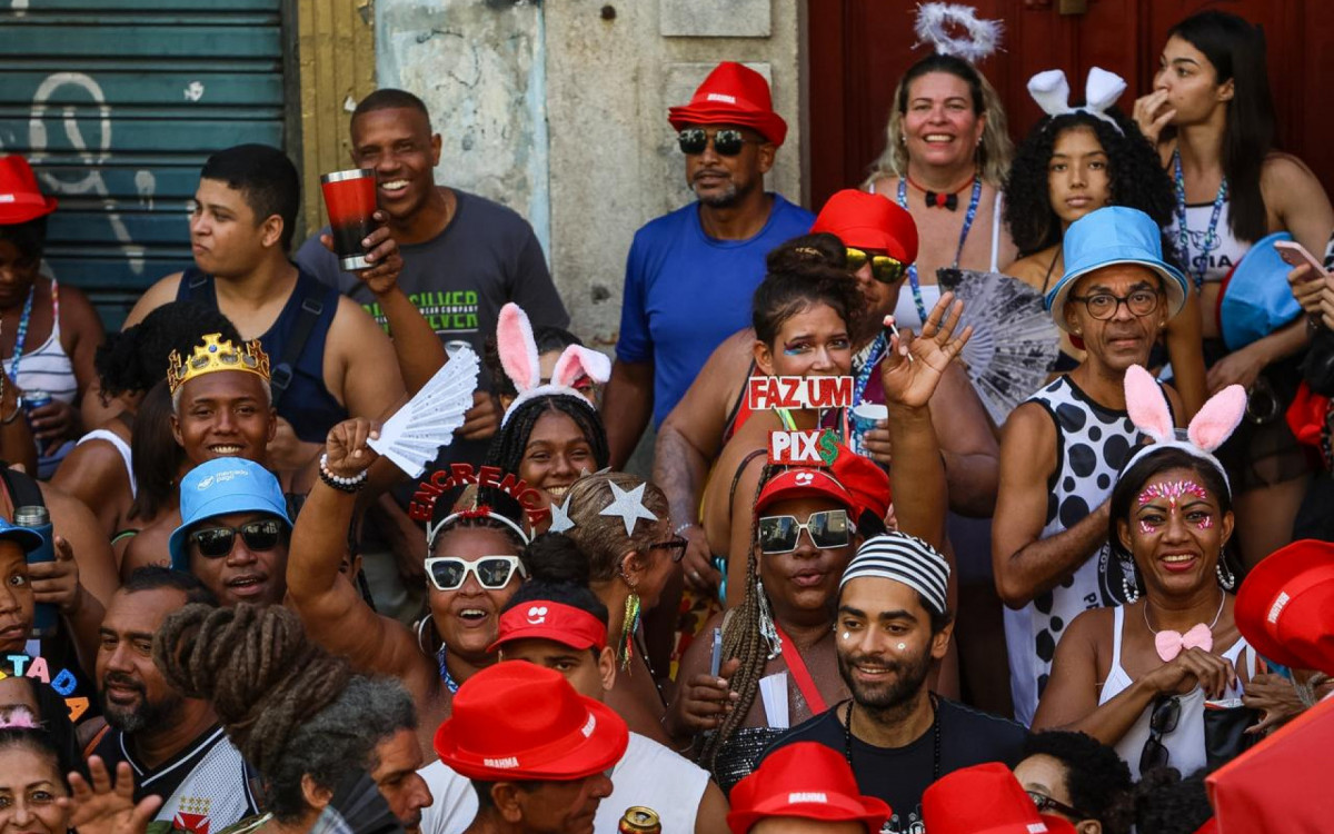 Manh&atilde; no bloco Cord&atilde;o do Bola Preta, no &uacute;ltimo s&aacute;bado (1), foi de alegria e celebra&ccedil;&atilde;o para cariocas