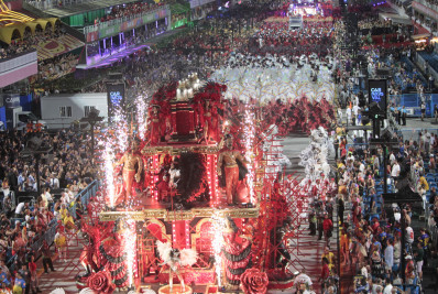 Com visual deslumbrante, União de Maricá faz desfile grandioso e deixa marca na Série Ouro