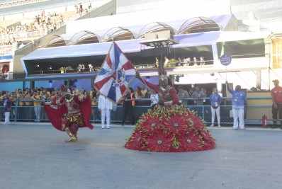 União da Ilha pede 'mil desculpas' pelo quarto lugar e anuncia demissão do primeiro casal de MS e PB