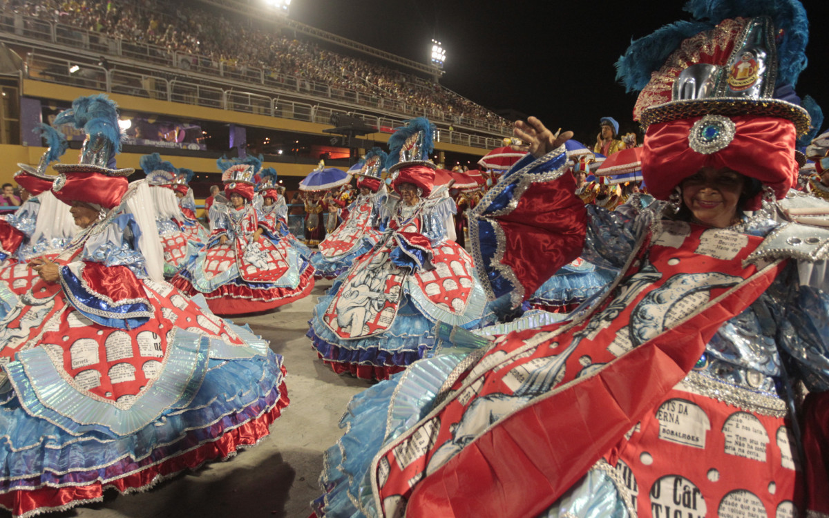 Desfile da Série Ouro Carnaval 2025 - Desfile da G.R.E.S Acadêmicos de Vigário Geral, na Avenida Marquês de Sapucaí, no Centro do Rio de Janeiro, neste sábado (01). Foto: Reginaldo Pimenta / Agencia O Dia