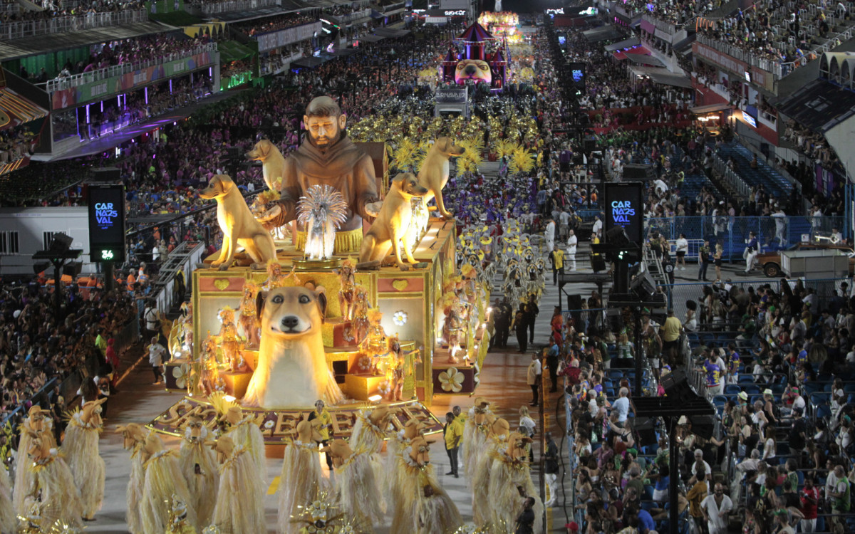 São Clemente abordou a causa animal com um olhar crítico e irreverente - Reginaldo Pimenta / Agencia O Dia