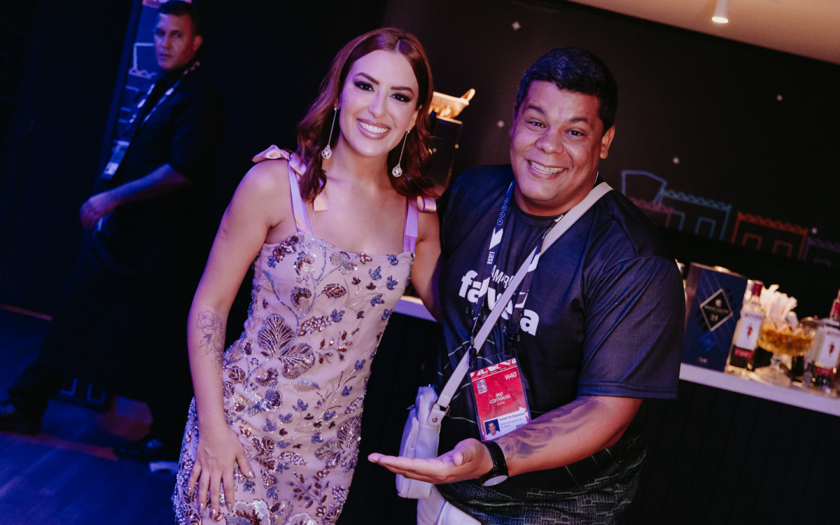 Leonel de Esquerda e Gabi - Paulinne Carvalho - Camarote Favela