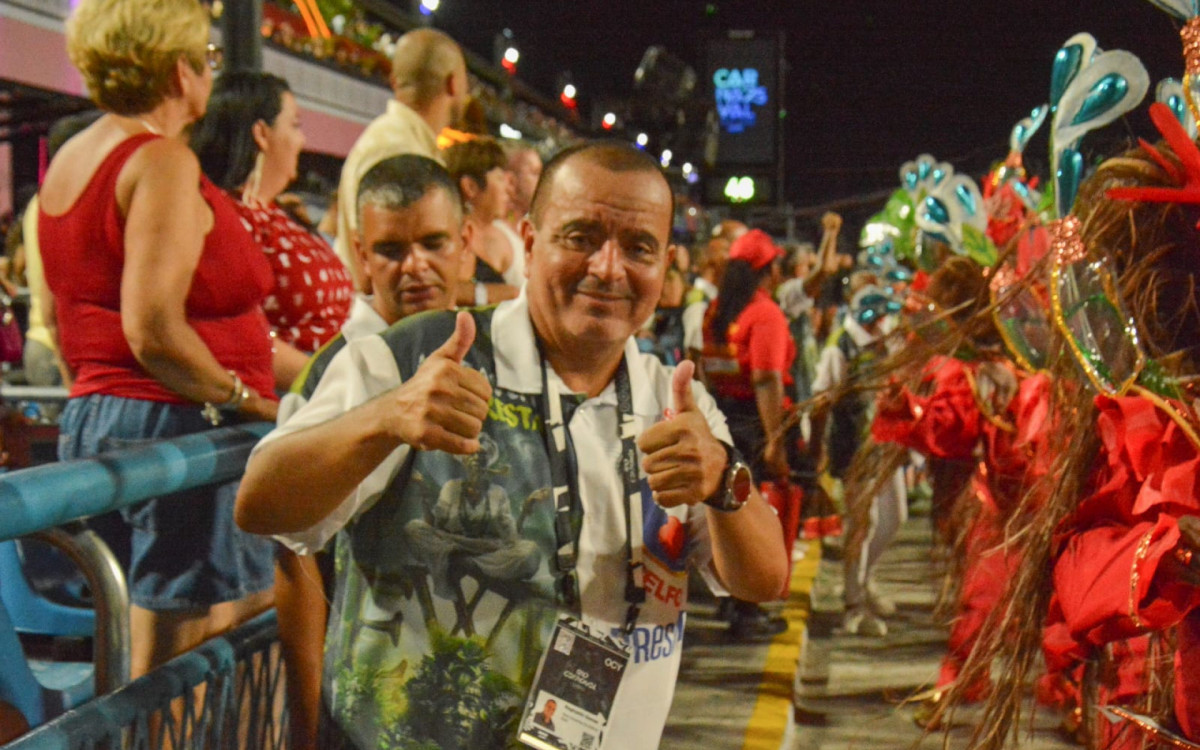 O presidente de Honra, Reginaldo Gomes, destacou o  esforço e envolvimento da comunidade no desfile da Inocentes na Sapucaí