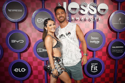 Famosos chegam à Sapucaí para primeiro dia de desfiles do Grupo Especial