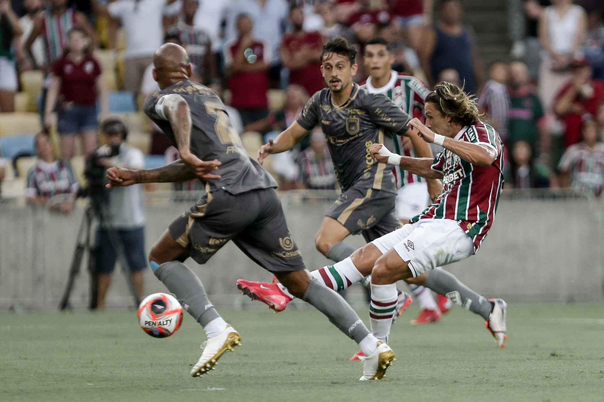 Atacante do Fluminense, Canobbio se destacou mais uma vez - Lucas Mer&ccedil;on/Fluminense FC