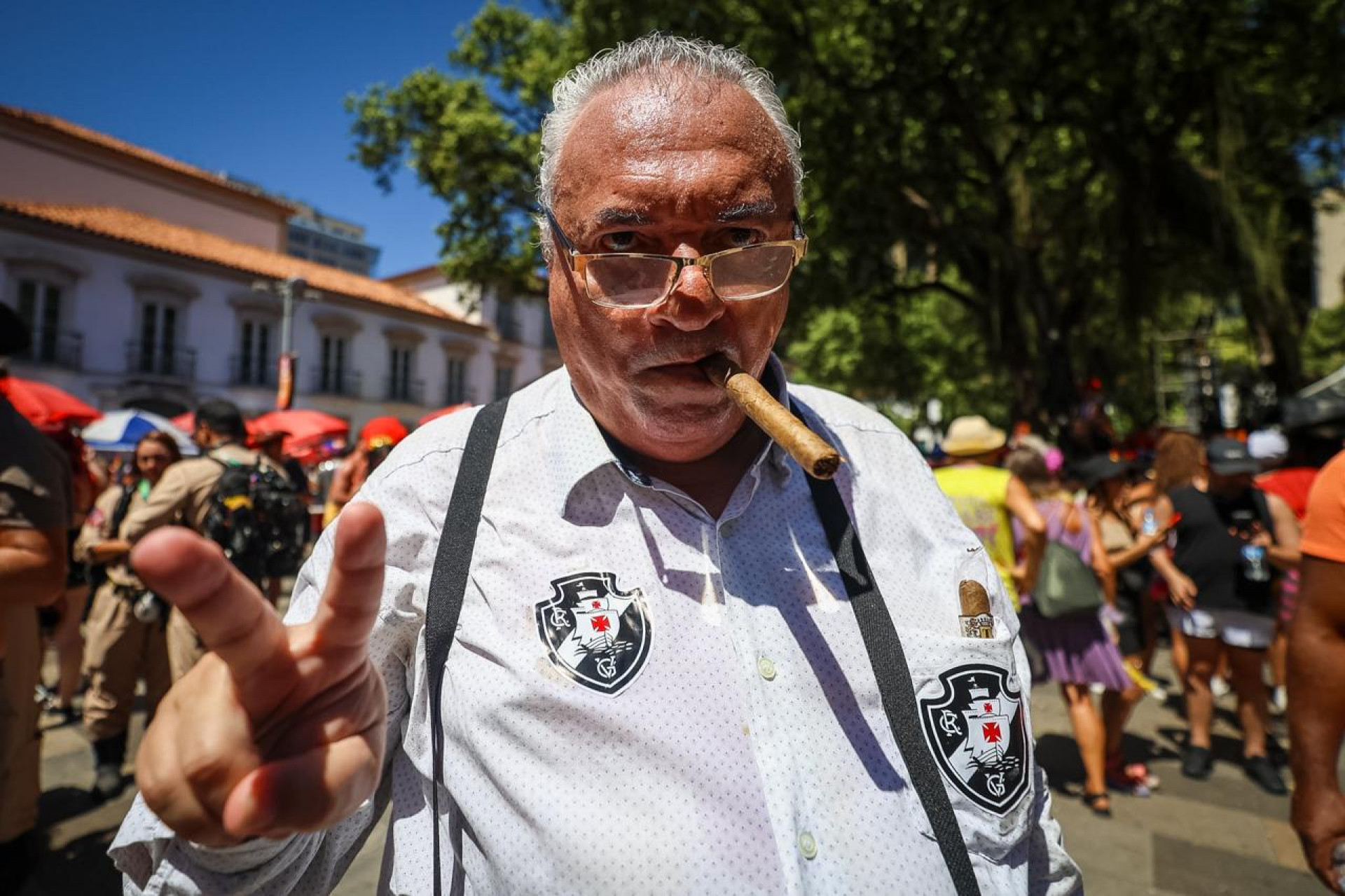 O cartola Eurico Miranda ''deu o ar da graça'' no bloco - Renan Areias / Agência O Dia