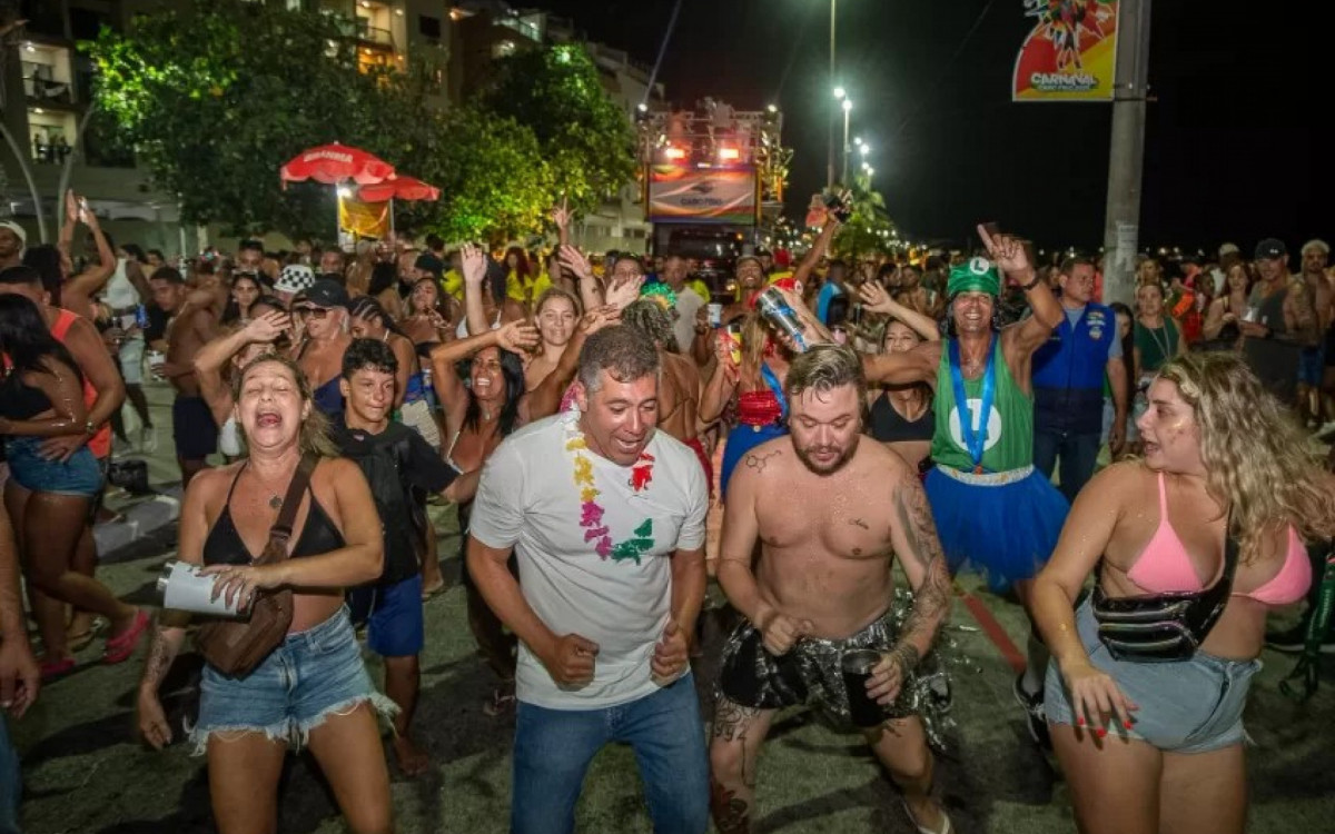 Prefeito, Dr Serginho, se jogou na festa