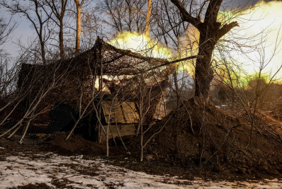 Bombardeio russo deixa pelo menos 30 mortos em instalação militar na Ucrânia