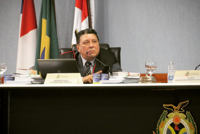 Juíza manda procurador do TCE do AM devolver R$ 4,5 milhões que recebeu por 'nomeação tardia'