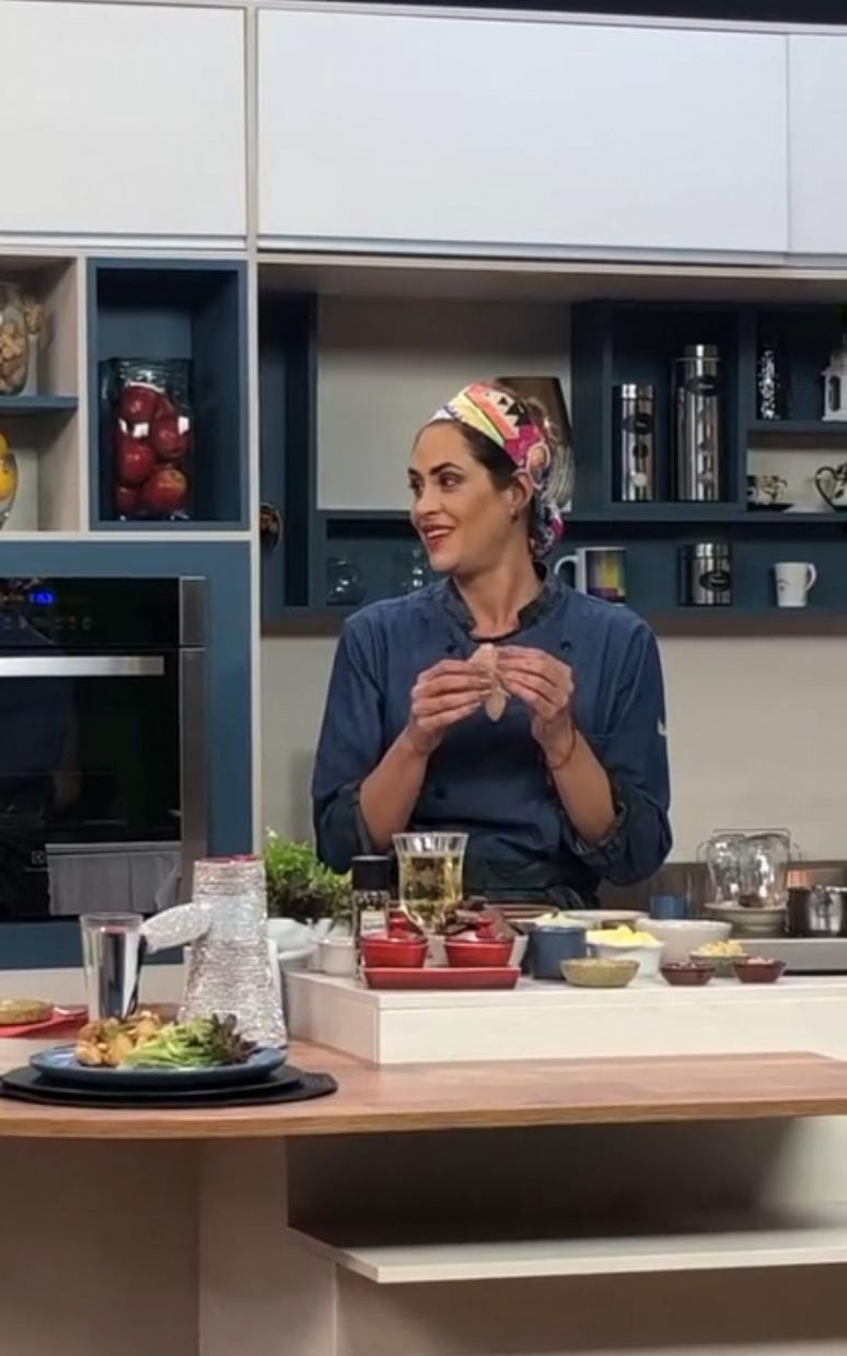 Aritana Maroni, de 46 anos, é filha do empresário Oscar Maroni e ganhou notoriedade ao participar de diversos reality shows - Reprodução/Rede Social