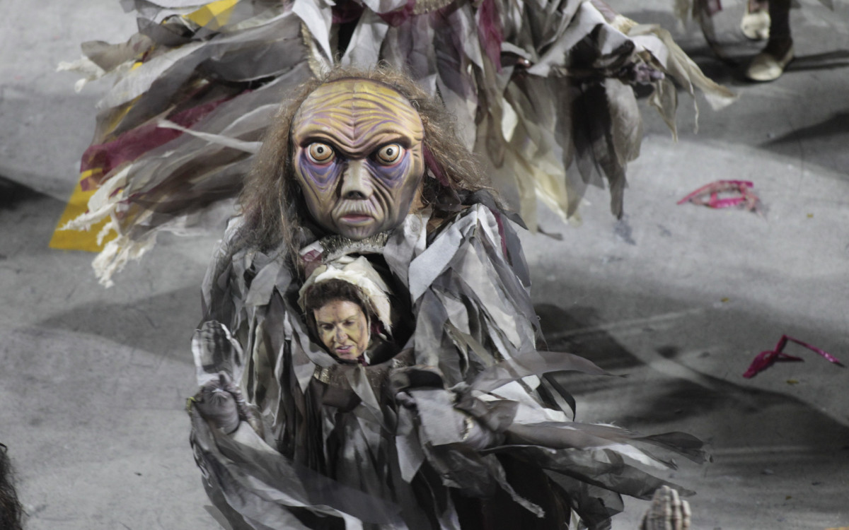 Vila Isabel desfila na Marqu&ecirc;s de Sapuca&iacute; no Carnaval 2025 - Reginaldo Pimenta/Ag&ecirc;ncia O Dia