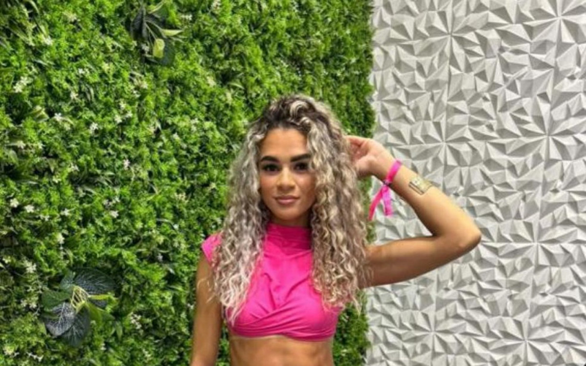 Claudene &eacute; dona de um sal&atilde;o