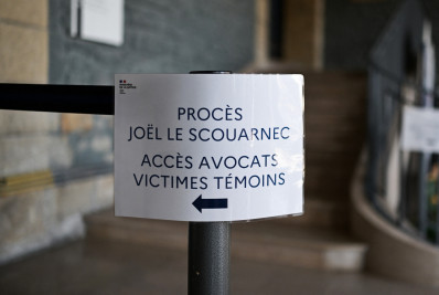 Médico acusado de estuprar crianças diz que crime não interferia na 'atividade profissional'