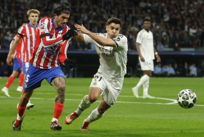 Real vence o Atlético de Madrid em noite de golaços e abre vantagem na Liga dos Campeões