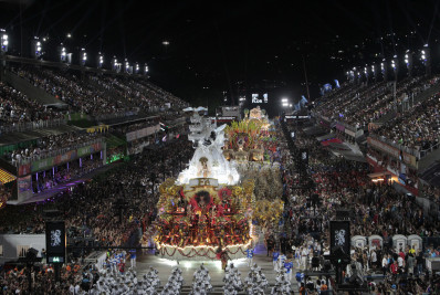 Liesa reconhece que som da Sapucaí precisa 'melhorar' e anuncia multa para quatro camarotes