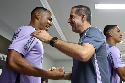 Elenco do Botafogo se reapresenta, e Renato Paiva comanda primeiro treino