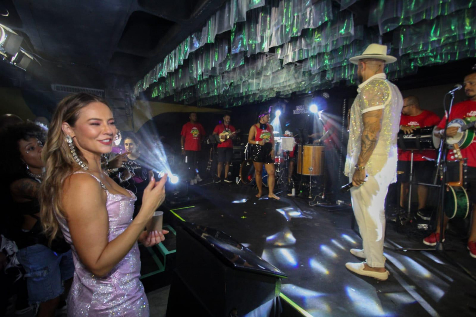 Paolla Oliveira curte show de Diogo Nogueira - Marcos Ferreira/ Brazil News