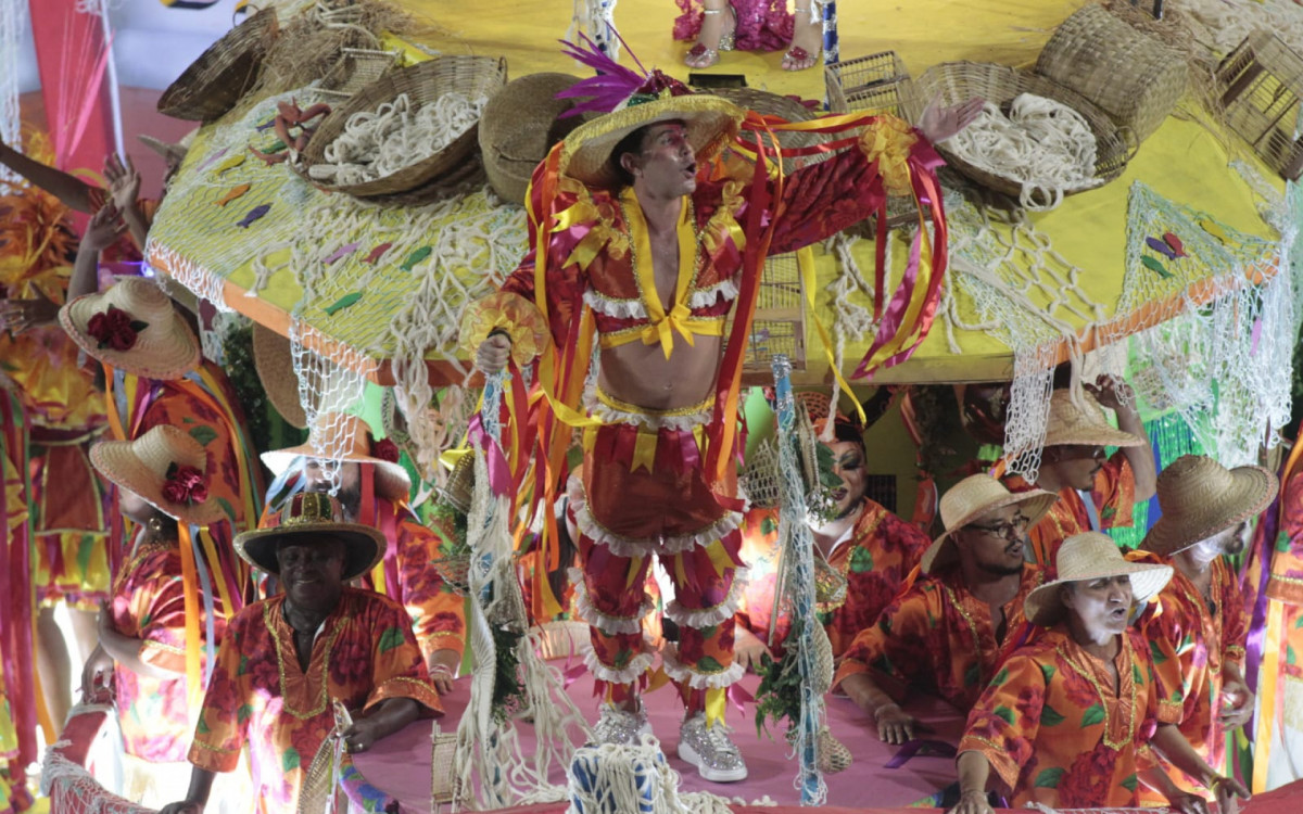 Grande Rio homenageou o Carimbó e a Encantaria, cultura típica do Pará, com o enredo \