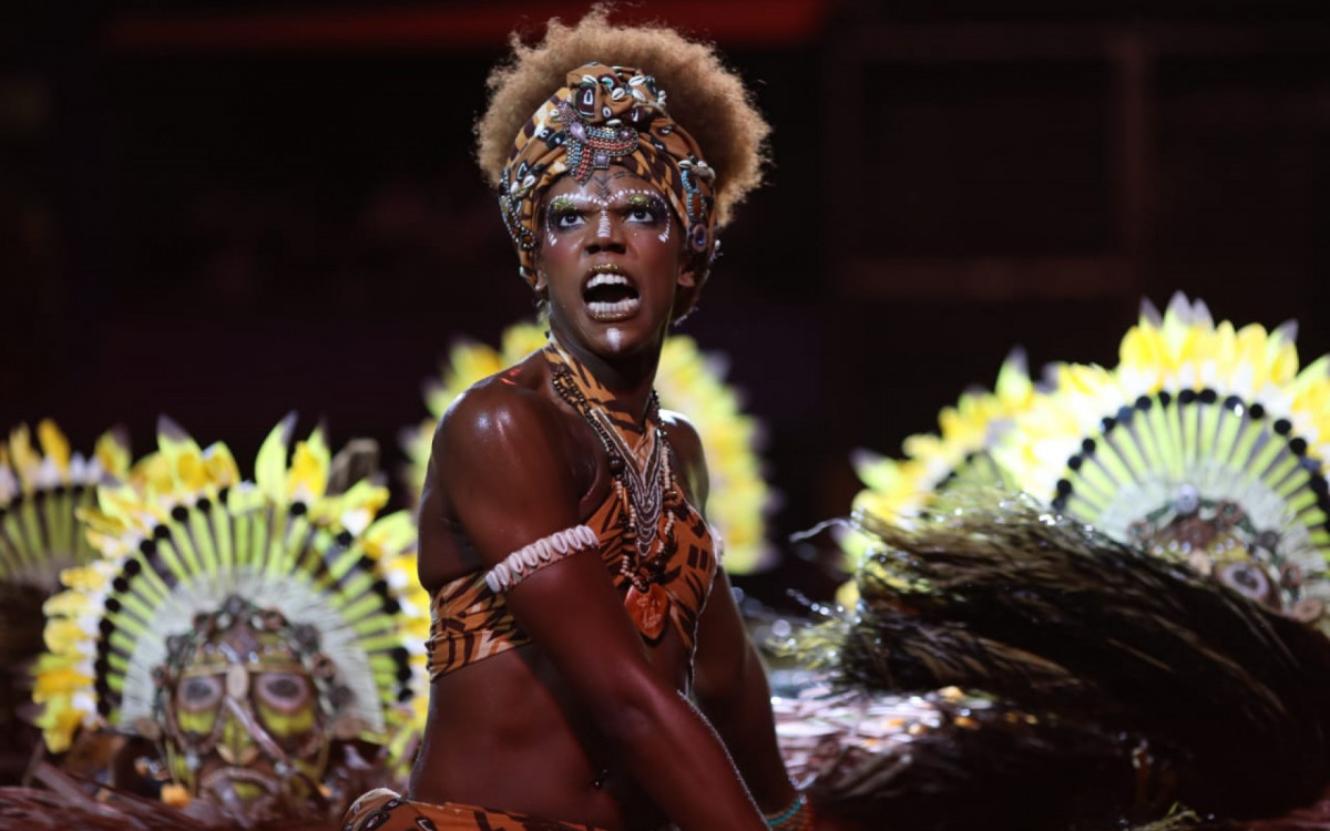 Tuiuti teve como enredo Xica Manicongo, primeira travesti não indígena do país