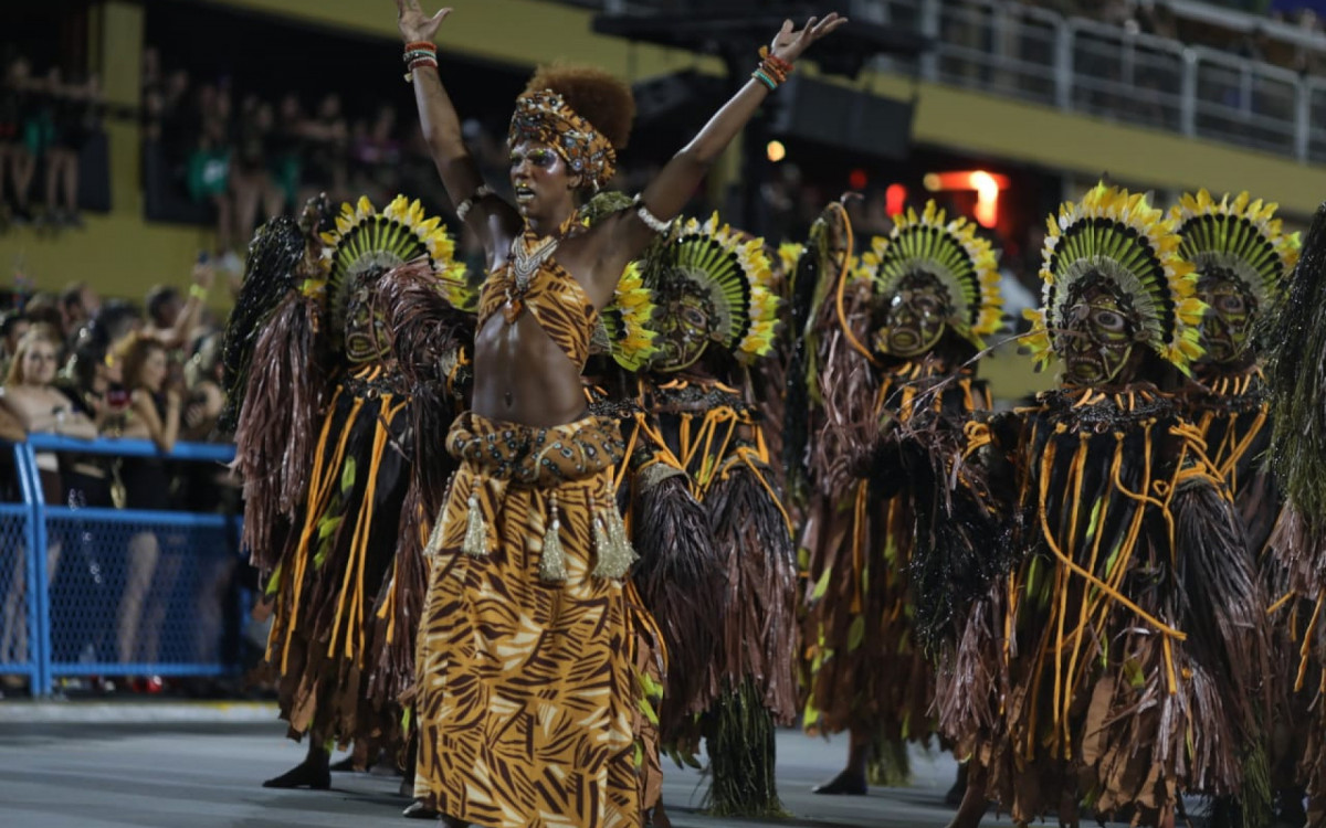 Tuiuti teve como enredo Xica Manicongo, primeira travesti não indígena do país