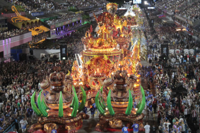 Carnaval 2026: venda de ingressos para desfiles do Grupo Especial recomeça no domingo