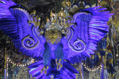 Após demitir Nilo Sérgio, Portela anuncia substituto para bateria e renova com rainha