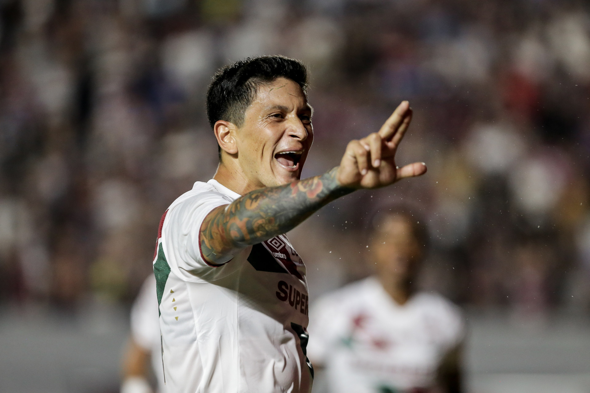 Cano vibra ap&oacute;s marcar pelo Fluminense no jogo contra o Caxias - Lucas Mer&ccedil;on/Fluminense FC