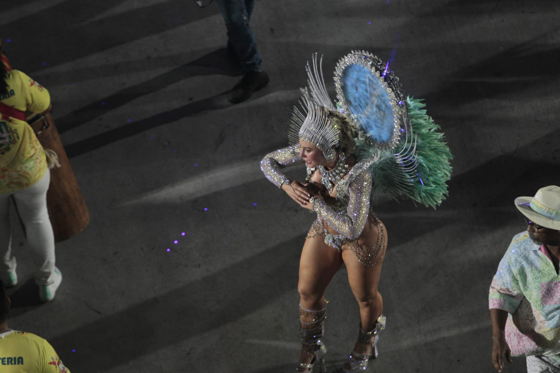 Grande Rio homenageou o Carimbó e a Encantaria, cultura típica do Pará, com o enredo