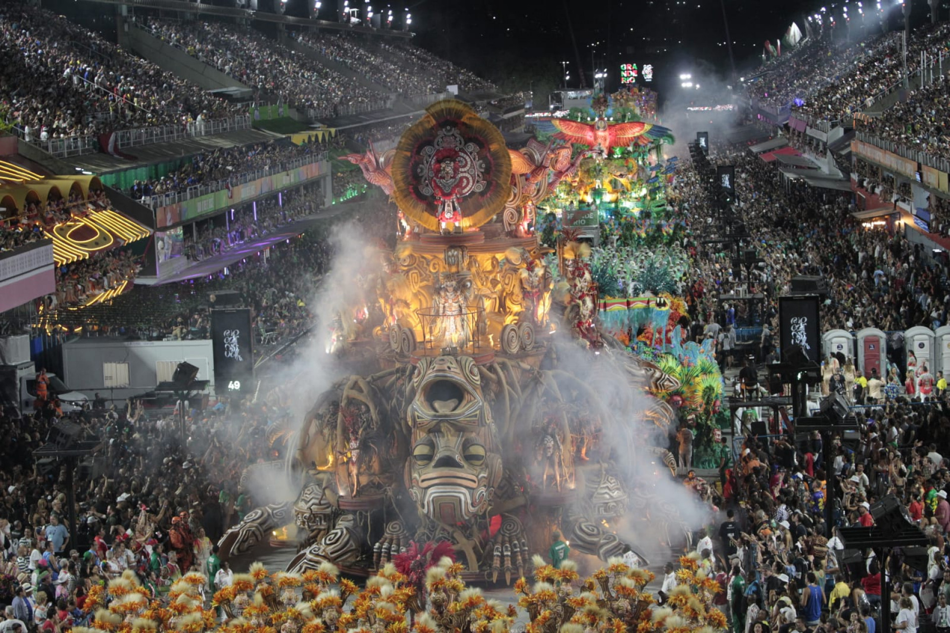 Grande Rio homenageou o Carimbó e a Encantaria, cultura típica do Pará, com o enredo