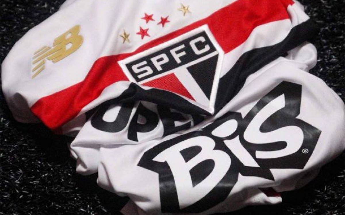 São Paulo fecha patrocínio máster para time feminino