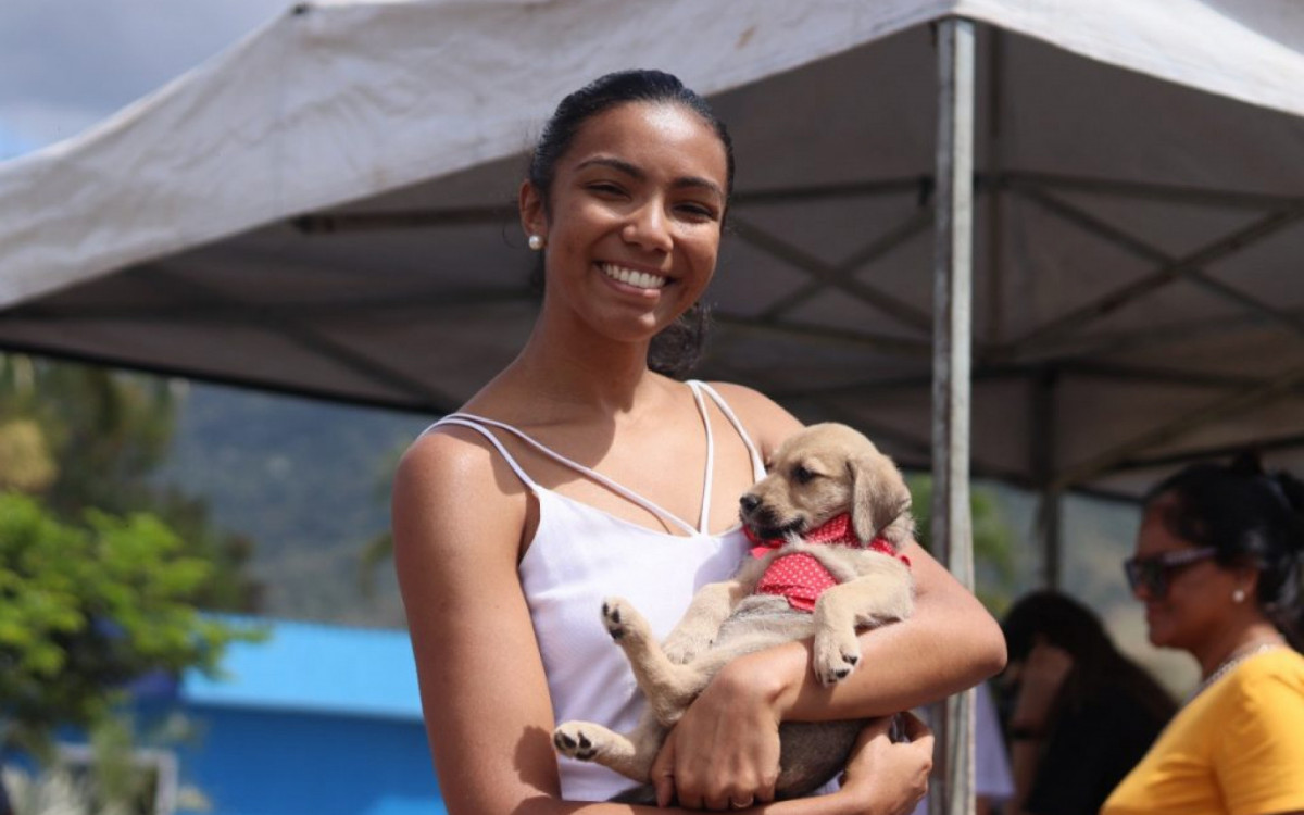 No local da Feira, o interessado em se tornar um tutor deve ter 18 anos ou mais e fornecer informações que depois serão confirmadas, como endereço e identificação