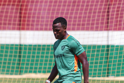 Com apenas 21 jogos, Arias alcança em 2025 o feito que escapou no ano passado