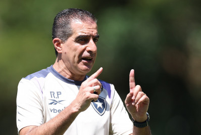 Com pouco tempo para ajustes, Botafogo terá sequência difícil pela frente