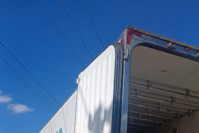 Caminhoneiro é resgatado pela polícia após sequestro durante roubo de carga na Zona Norte