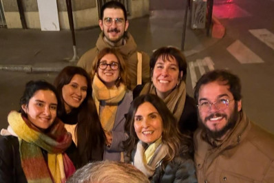 Fátima Bernardes e William Bonner viajam com cônjuges e filhos para França 