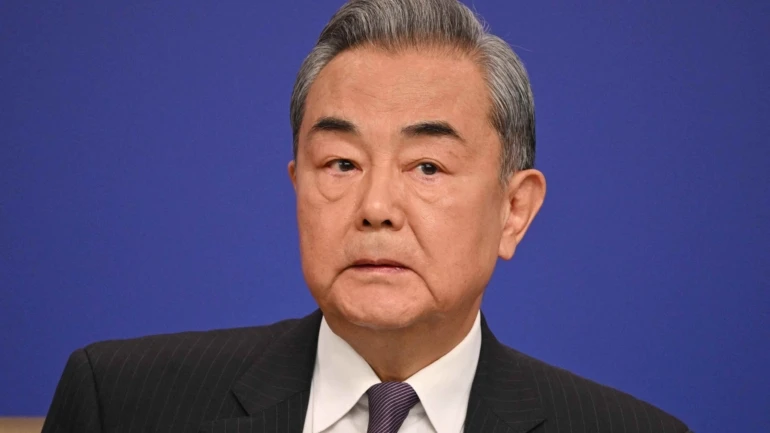 Chanceler da China crítica tarifas e diz que os EUA retribuem 'o bem com o mal'