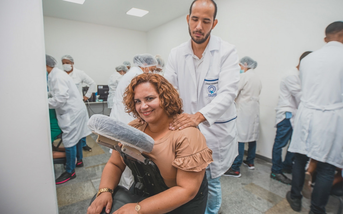 A servidora Michele agradeceu pelo gesto simbólico e significativo