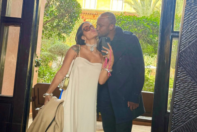 Carol Peixinho posa ao lado de Thiaguinho no Marrocos