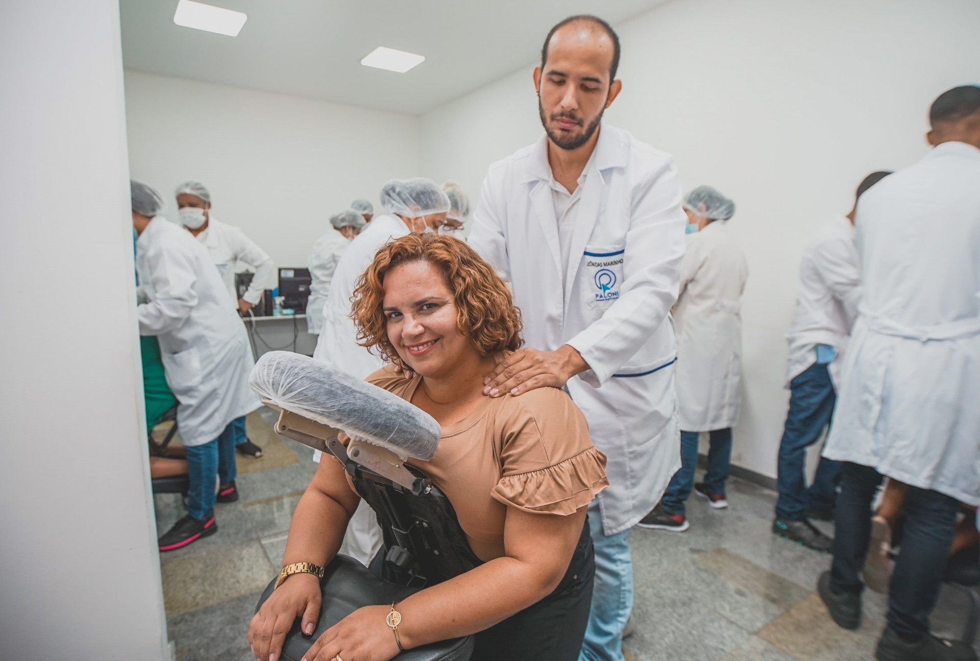 A servidora Michele agradeceu pelo gesto simb&oacute;lico e significativo - Gilberto Rocha