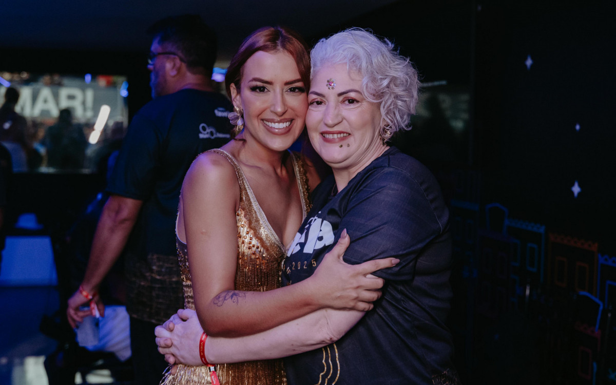 Gabriela Lopes Siqueira e a mãe, Néia Santos